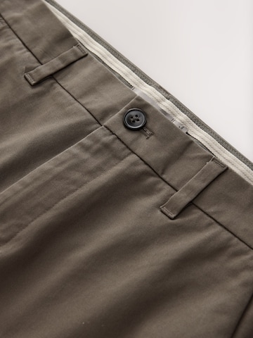 Next Regular Chinohousut värissä ruskea