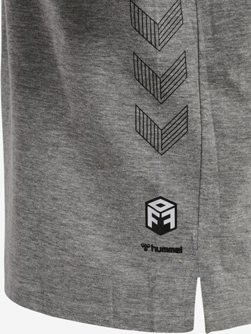 T-Shirt fonctionnel 'Move' Hummel en gris