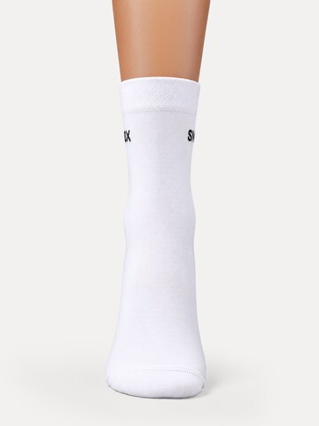 Chaussettes ' 3x Business Socken ' Smilodox en blanc