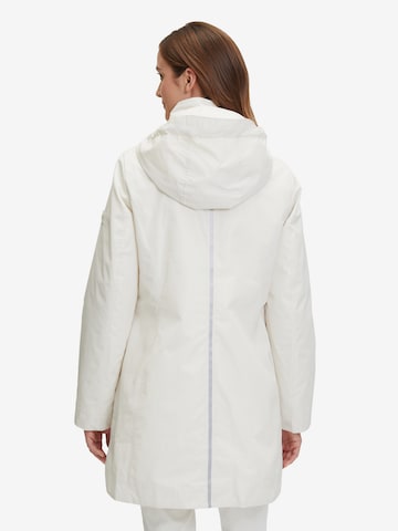 Veste mi-saison Betty Barclay en blanc