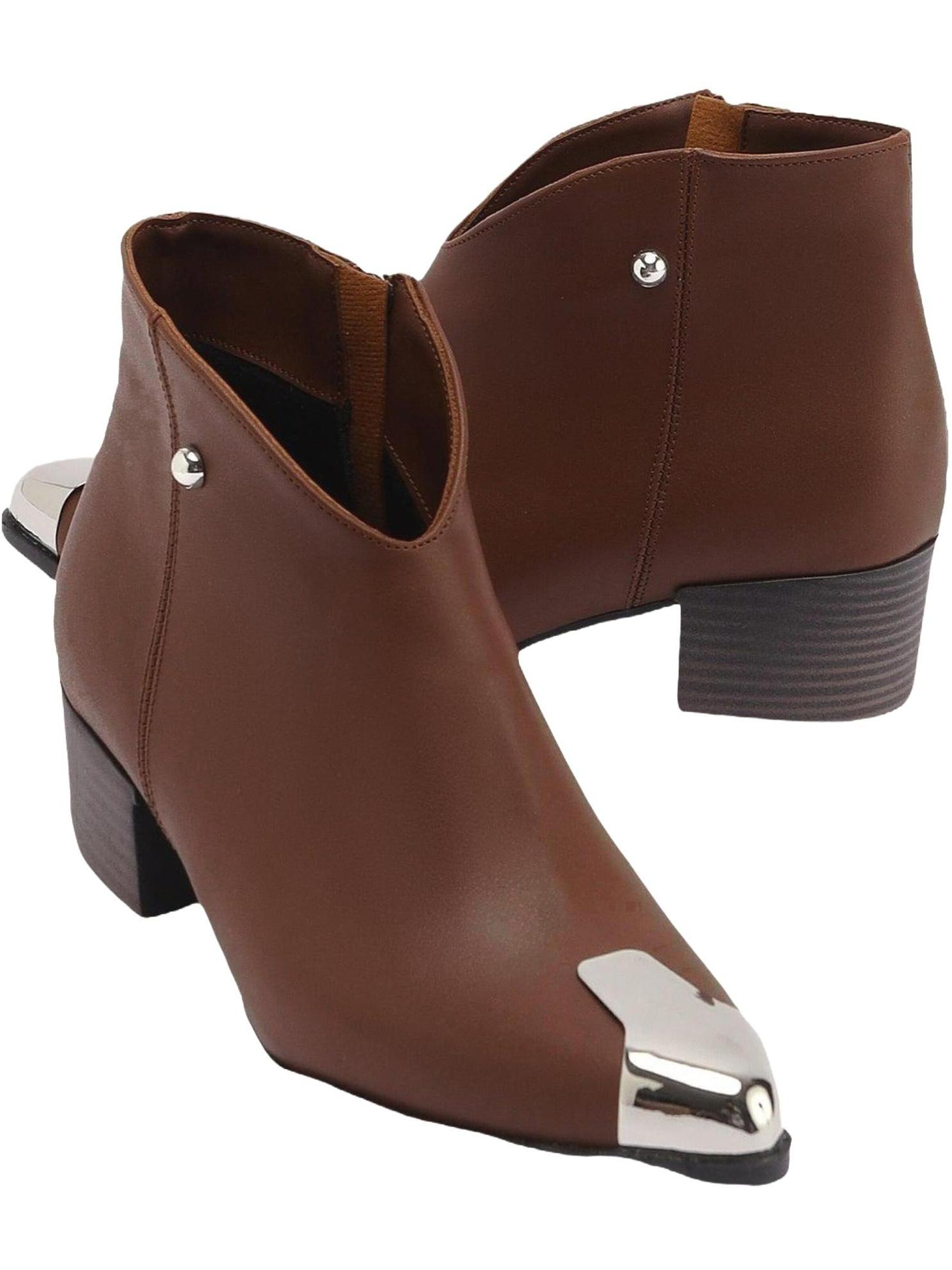 Limoya Boot in Brown: front