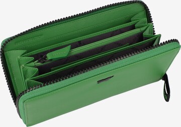 Braun Büffel Wallet 'Capri ' in Green