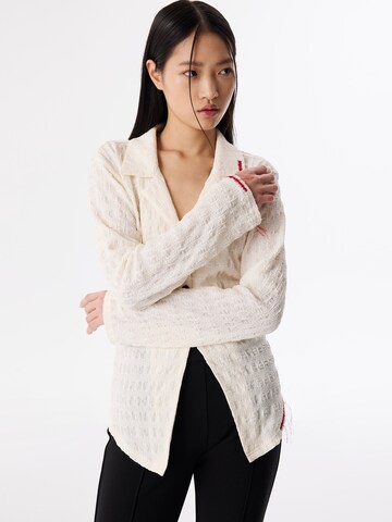 Twist Blouse in Beige: voorkant