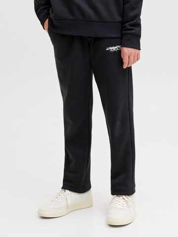 JJ Rebel - Loosefit Pantalón 'JREBKENNI' en negro: frente