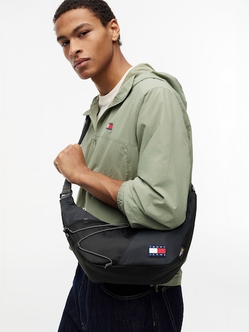 Tommy Jeans Axelremsväska i svart