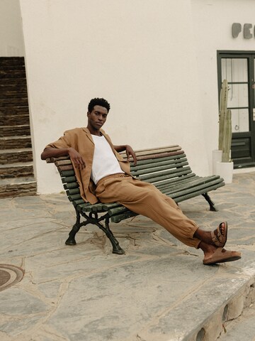DAN FOX APPAREL Tapered Pants 'Gino' in Brown