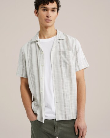 WE Fashion Regular fit Button Up Shirt in Beige: front