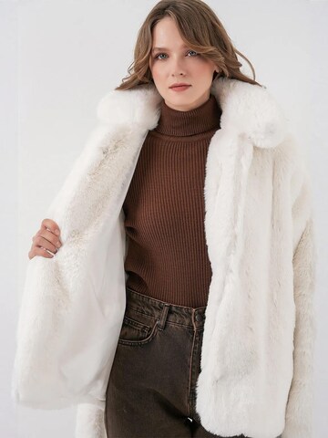 Bigdart Tussenmantel in Beige