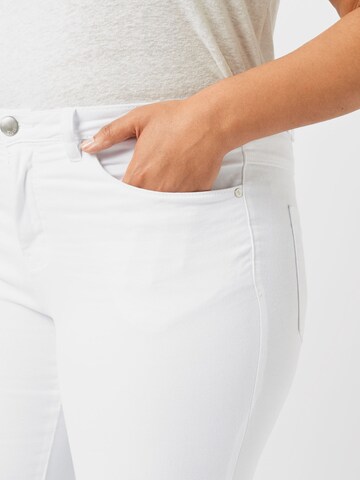 Zizzi Slimfit Jeans 'AMY' i hvid