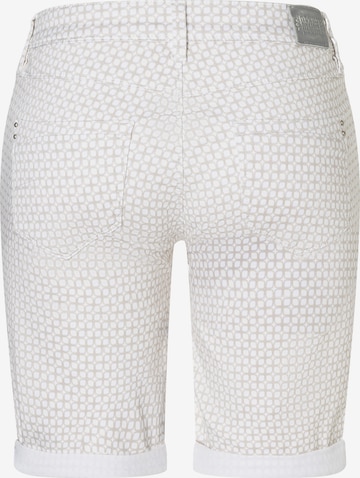 TIMEZONE Slimfit Shorts 'Nali' in Weiß