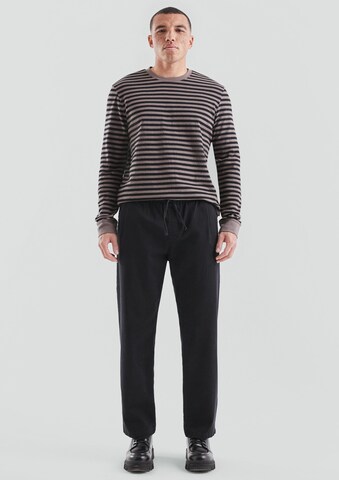 Regular Pantalon QS en noir