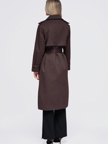 Ombre Between-seasons coat in Brown