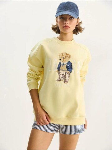 Felpa di Bianco Lucci in giallo