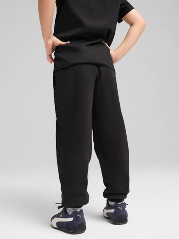 PUMA Regular Sporthose 'Puma Ess Small No.1 Logo Sweatpants Fl Ps'‌ in Schwarz