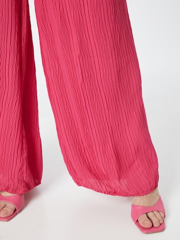 Nasty Gal - Pierna ancha Pantalón en rosa