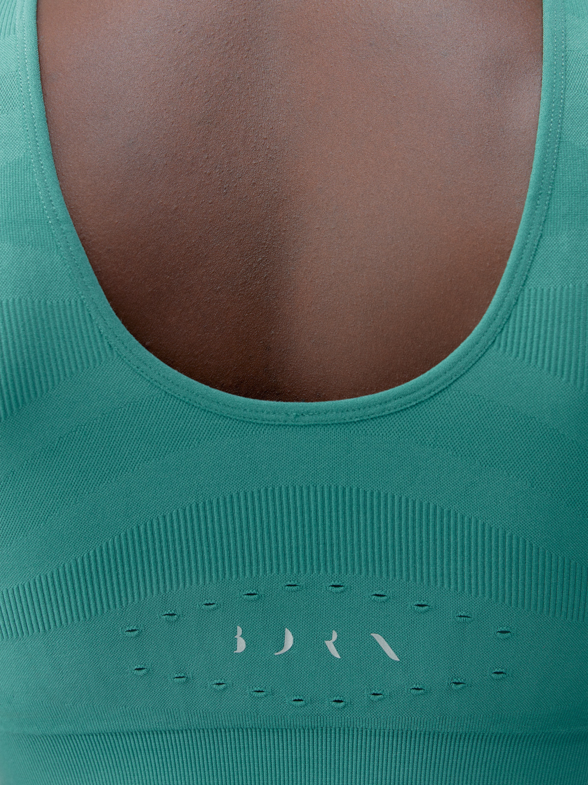 Born Living Yoga Skinny Sporttop ' Alana ' in Groen