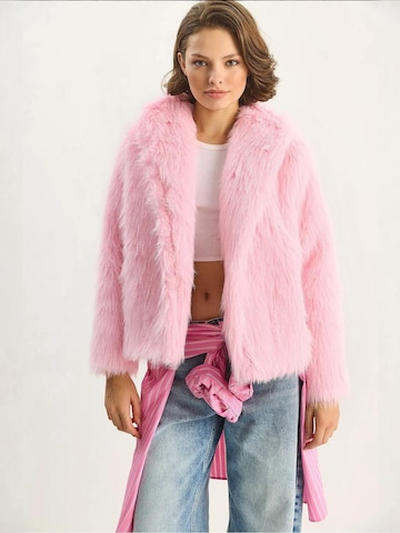 Giacca di mezza stagione 'Kunstpelzmäntel' di Bianco Lucci in rosa