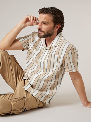 Coupe regular Chemise 'Noctis' Deeluxe en beige