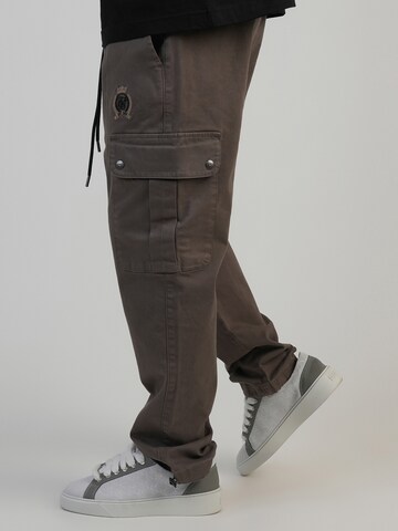 Loosefit Pantalon cargo SikSilk en marron