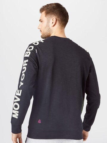 Nike Sportswear Sweatshirt i svart