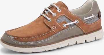 Travelin Moccasins 'Yarmouth' in Brown: front