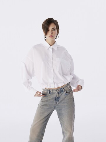 Twist Blouse in Wit: voorkant