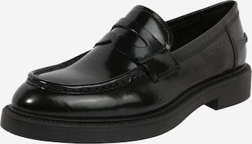 VAGABOND SHOEMAKERS Loafer 'Alex' värissä musta: edessä