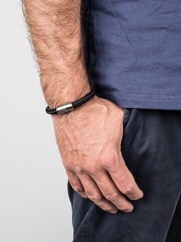 Akitsune Bracelet 'Portus' in Black: front