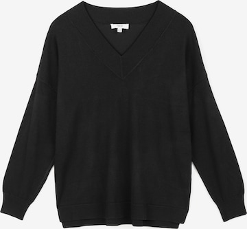 Twist Sweater in Black: front