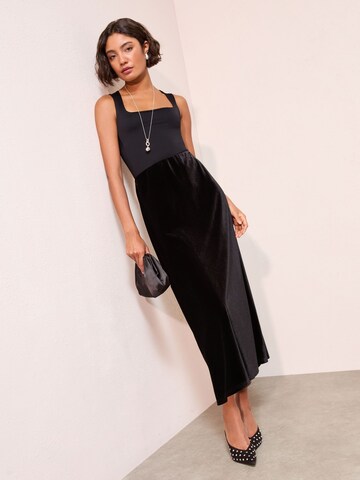 Friends Like These Szoknyák - fekete