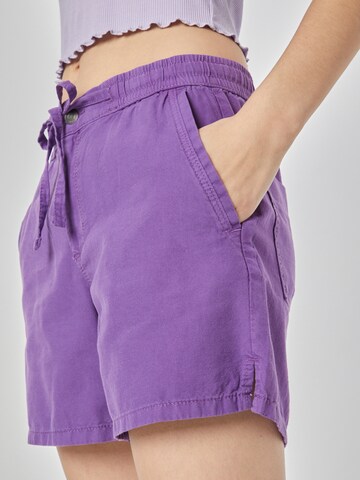 Regular Pantalon ESPRIT en violet