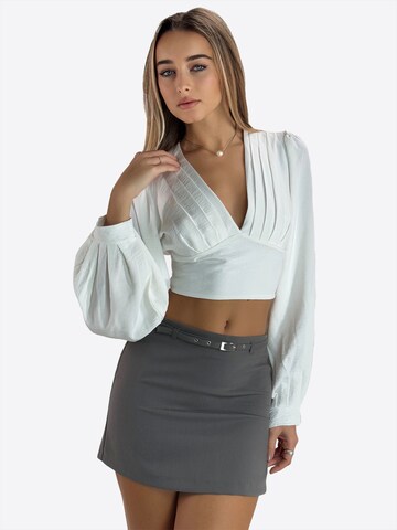 Elara Bluse in Weiß: Vorderseite