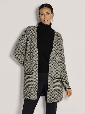 MADELEINE Strickjacke in Beige: Vorderseite