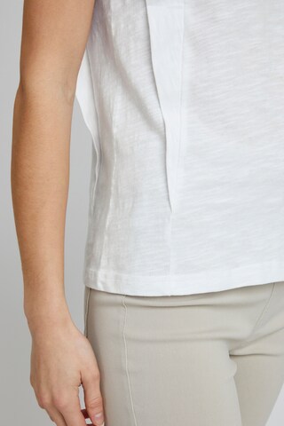 Top di b.young in bianco