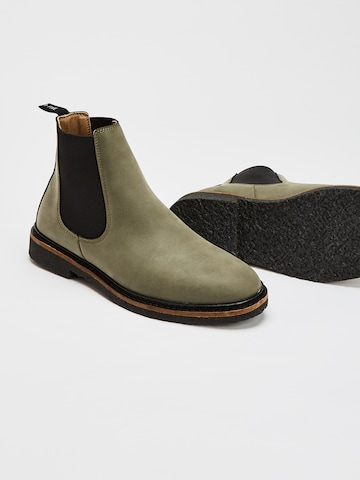 NINE TO FIVE Chelsea Boots 'Luka' in Green