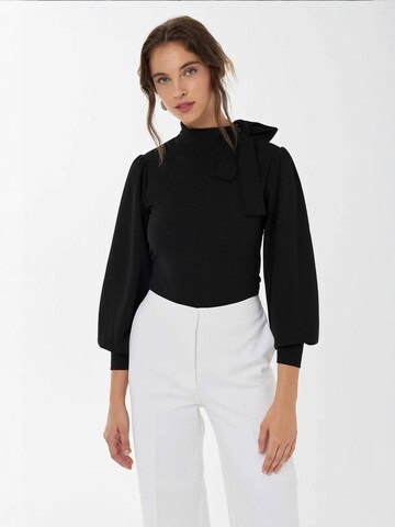 Hiccup - Blusa em preto: frente