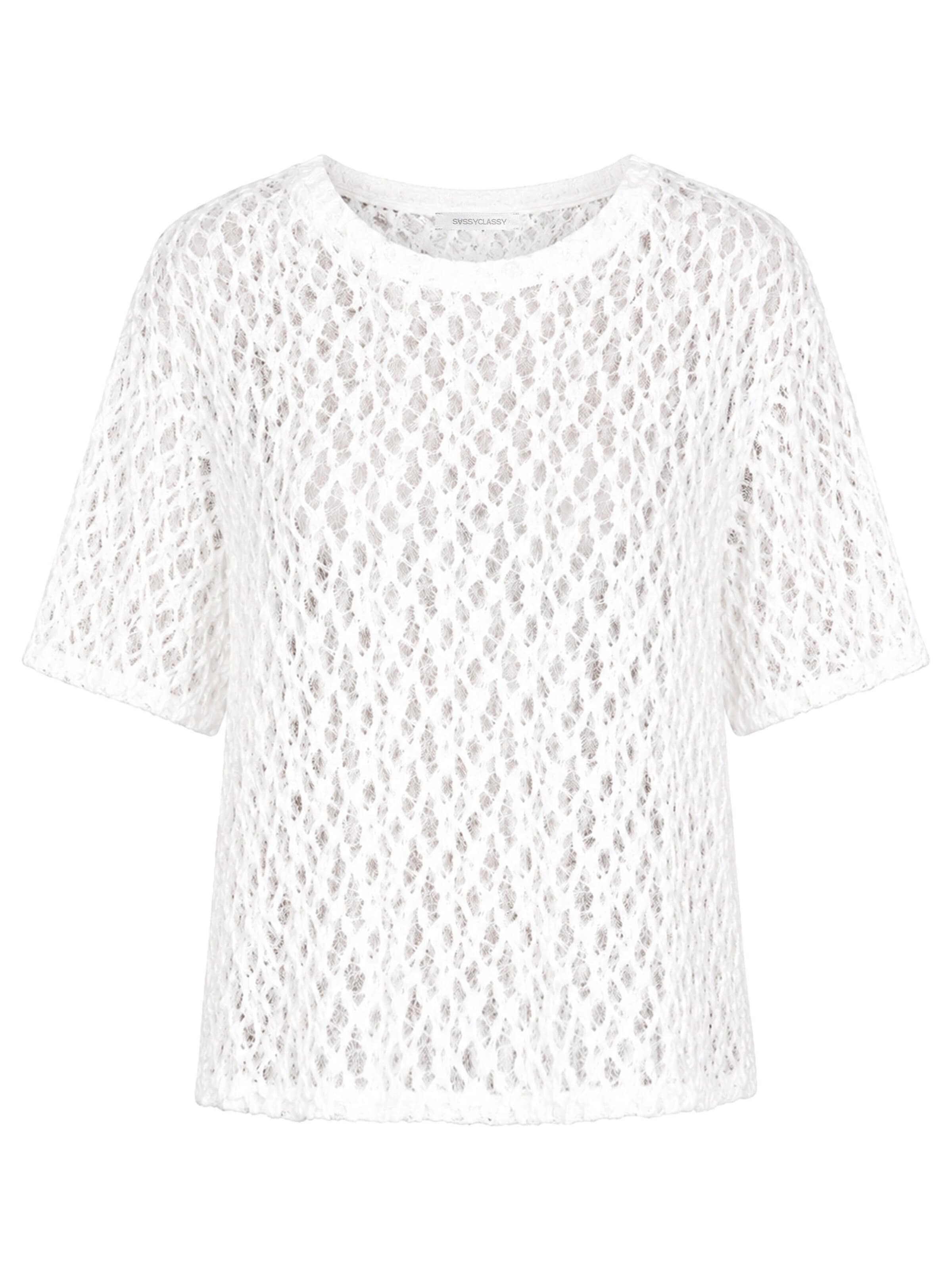 SASSYCLASSY Knitted Top in White: front