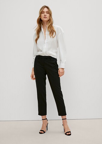 Coupe slim Pantalon chino COMMA en noir