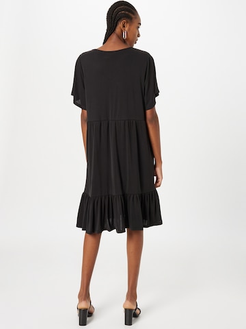 Rochie 'ANNIE' de la OBJECT pe negru