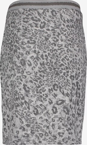 Betty Barclay Skirt in Grey