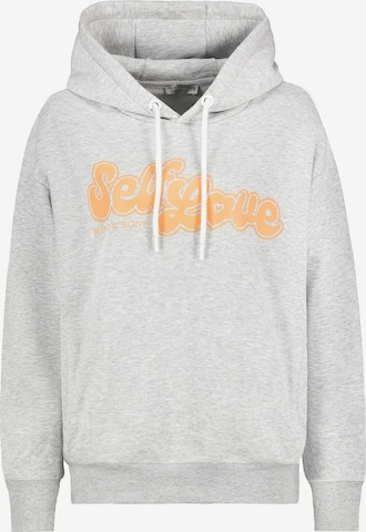 Urban Surface Sweatshirt in Grey: front