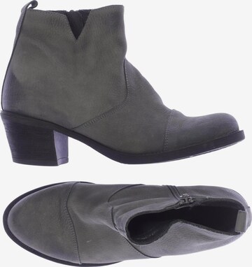 Bianco Dress Boots in 39 in Grey: front