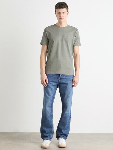 BOSS T-Shirt 'Tales' in Grau
