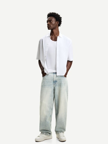 Bershka Baggy Jeans in Blue
