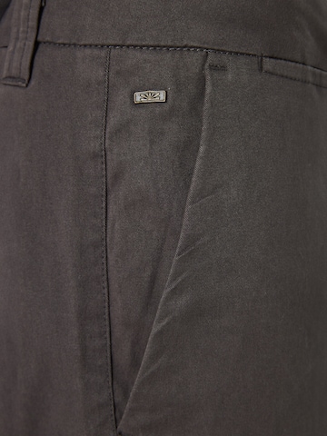 regular Pantaloni chino di Funky Buddha in grigio