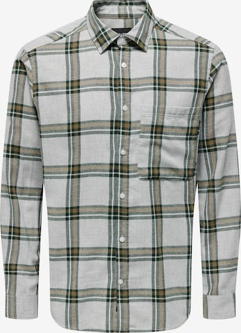 Coupe regular Chemise 'STONE' Only & Sons en gris : devant