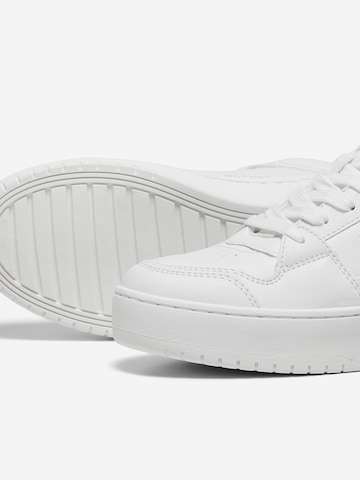 ONLY High-Top Sneakers 'SAPHIRE' in White