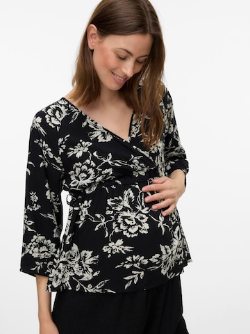 Vero Moda Maternity Blouse in Black: front