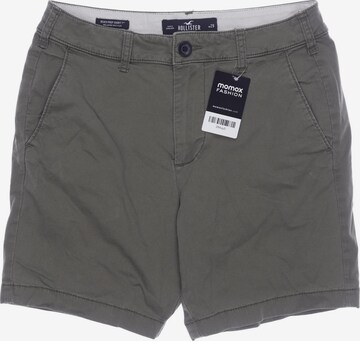 HOLLISTER Shorts in 29 in Green: front