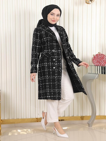 MODAMIHRAM Winter jacket in Black: front
